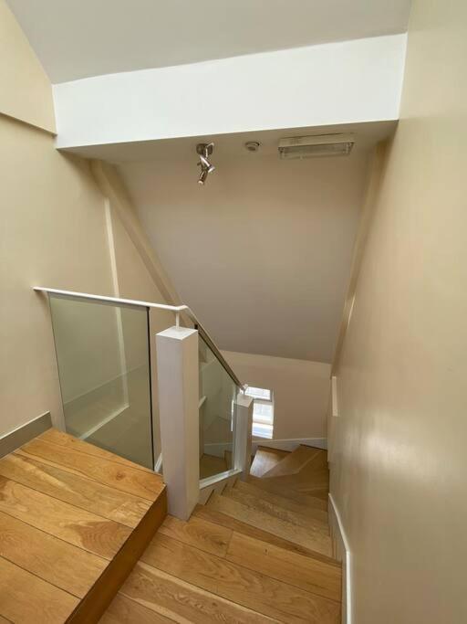 Studio To Let In Covent Garden With Kitchen Londyn Zewnętrze zdjęcie